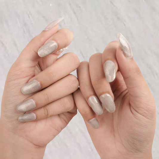 Silver Cat Eye Magnetic Press-On Nails